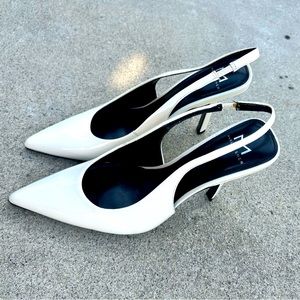 Slightly used white marc fisher heels